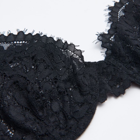 Seamless Black Bra | Fits XS/S | Comfortable & Supportive - Picture 1 of 2